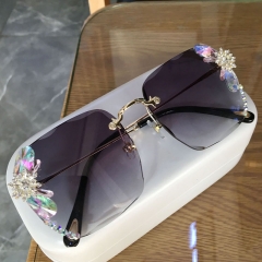 Rimless Trendy Rhinestone Gradient Wah Sunglasses Distributor