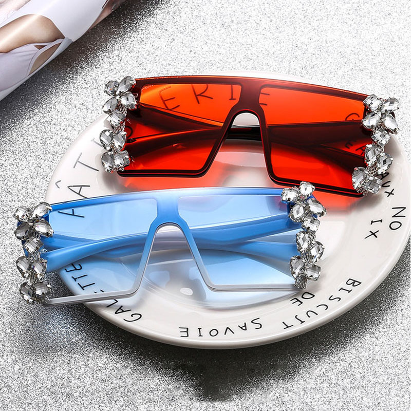 Square Fashion Large Frame With Diamonds Luxury Sunglasses Distributor
