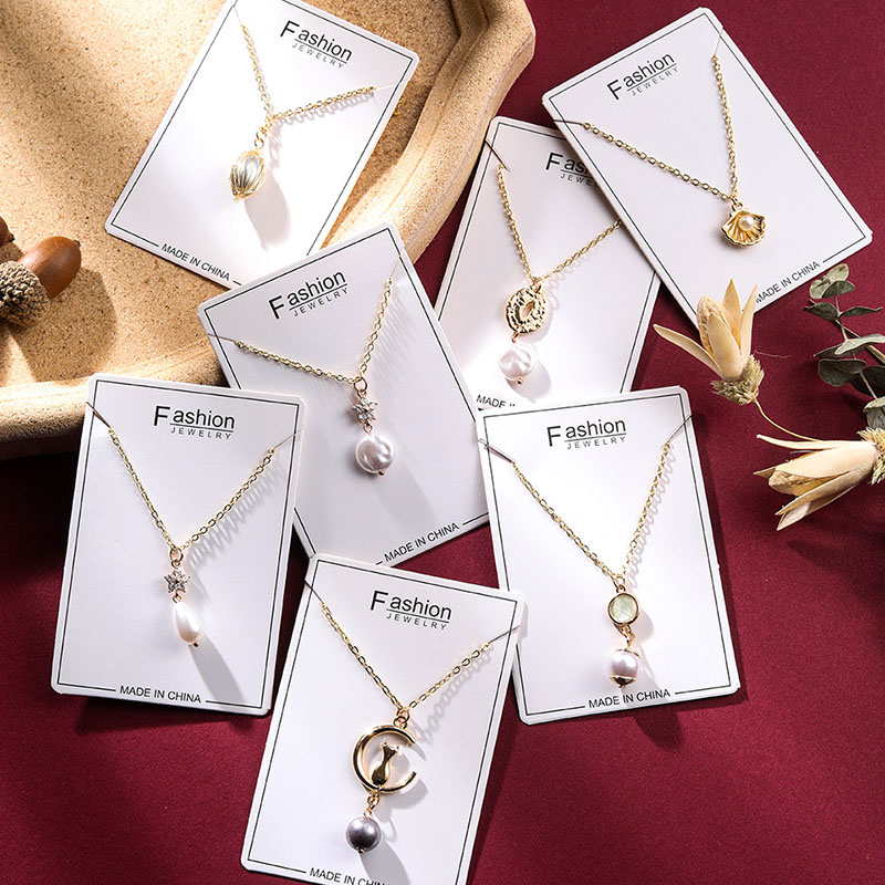 Fashionable Lock-edge Pearl Pendant Necklace Supplier