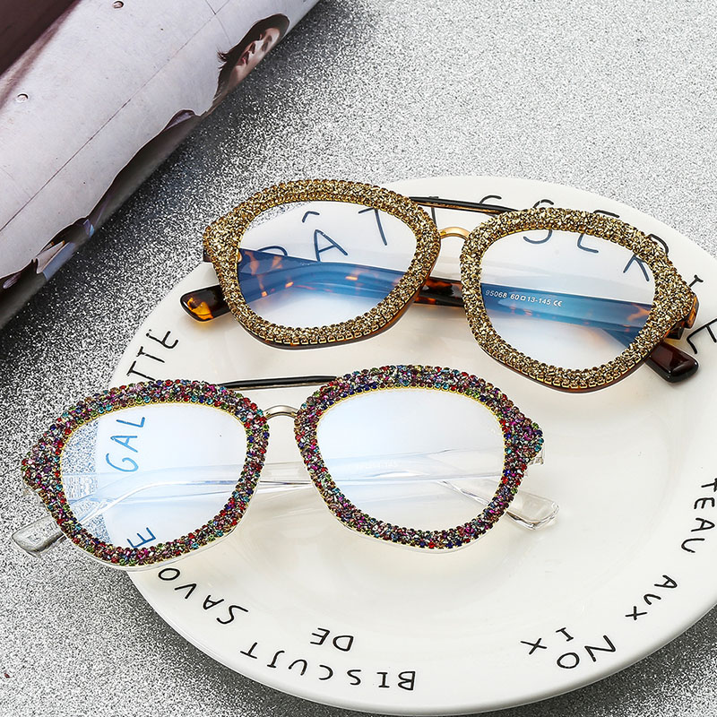 Retro Oversized Frame Sunglasses Personality Flat Mirror Distributor