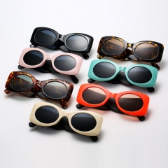Oval Retro Sunglasses With Wide Feet Distributor
