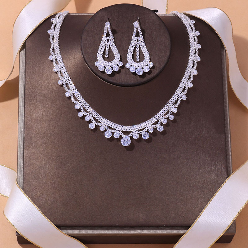 Two Piece Temperament Earring And Necklace Set Distributor
