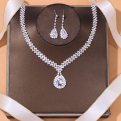 Light Luxury Bridal Jewelry Set Wedding Accessories Temperament Droplet Necklace Earrings Set Distributor