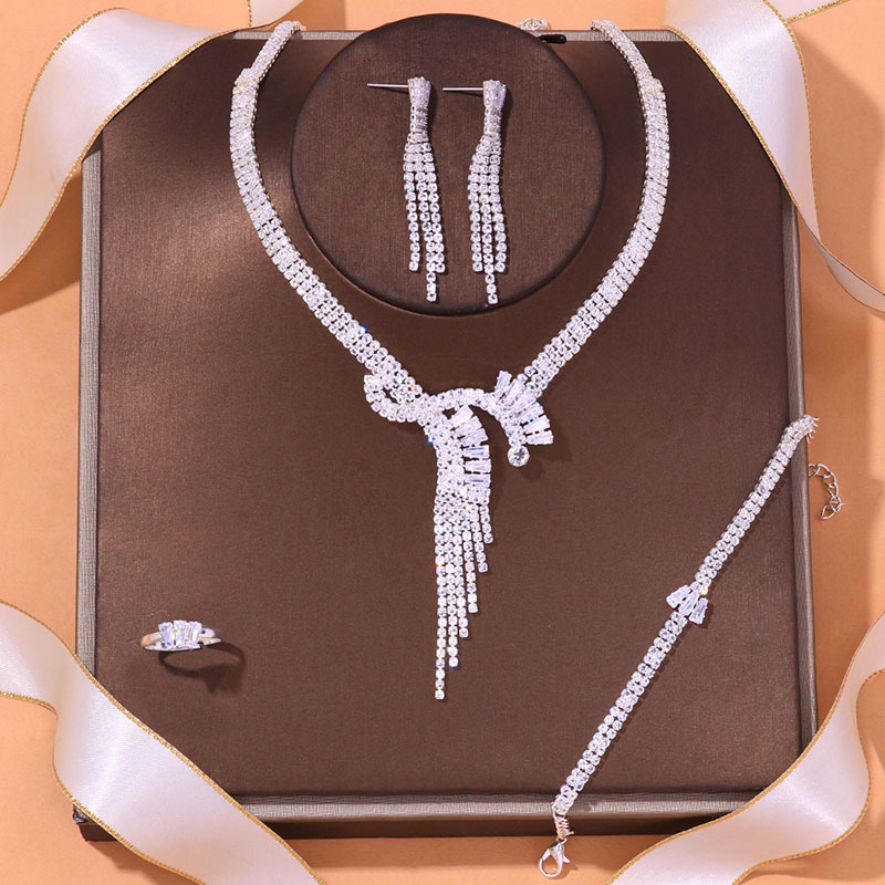 Wholesale Light Luxury Wedding Set Of Four Micro-encrusted Zirconia Necklace Set