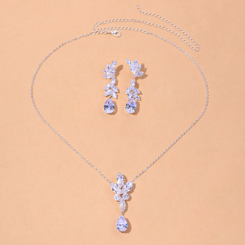 Light Luxury Zircon Earrings Necklace Set Accessories Fashion Bridal Set Chain Distributor