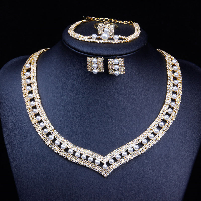 Wholesale Necklace Set Of Four High-end Exquisite Pearl Bridal Necklace Set With Loose Diamonds