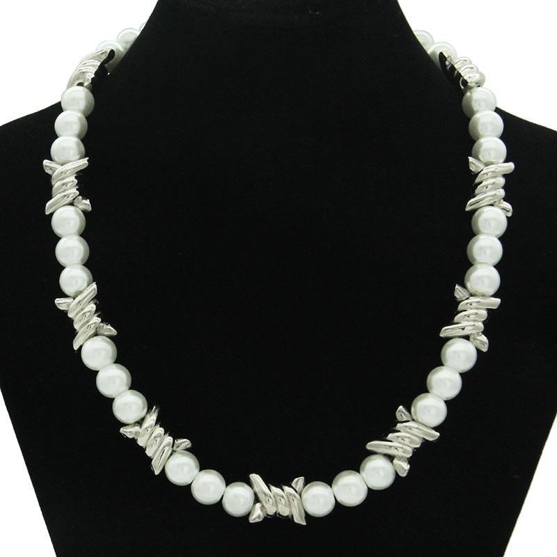 Dark Style Niche Patchwork Pearl Thorn Necklace Supplier