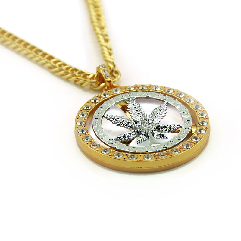 Wholesale Hip Hop Large Gold Chain Gold Carousel Maple Leaf Pendant Long Necklace