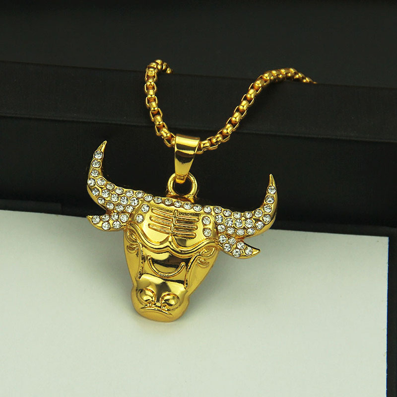 Wholesale Stylish Diamond Encrusted Bull Head Pendant Necklace Hip Hop