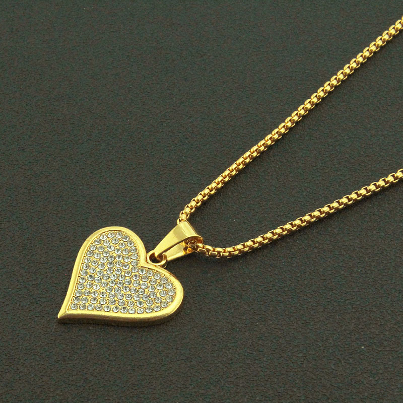 Wholesale Jewelry Creative Necklace Personalised With A Small Peach Heart Pendant With Diamonds