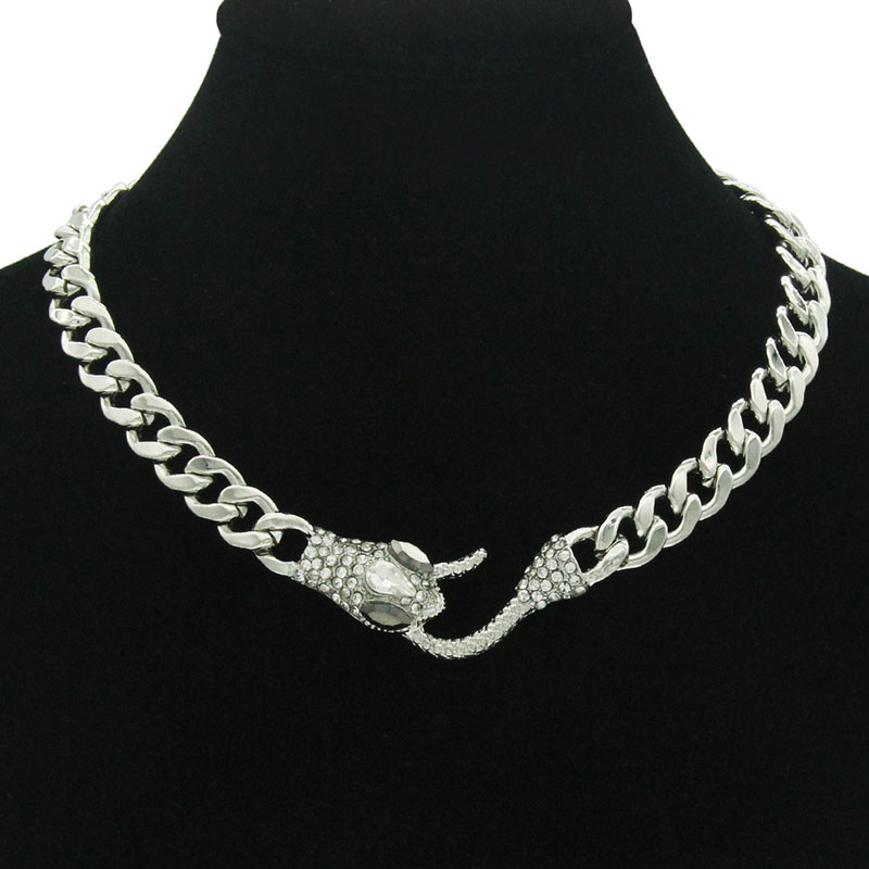 Short Cuban Chain Stereoscopic Snake Head Necklace With Diamonds Supplier