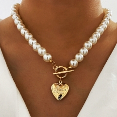 Wholesale Jewelry Pearl Necklace Creative Retro Simple Women's Love Pendant Necklace Set