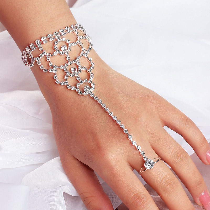 Wholesale Jewelry Rhinestone Bracelet Ring Hand Back Chain Elegant Claw Chain One Piece Chain