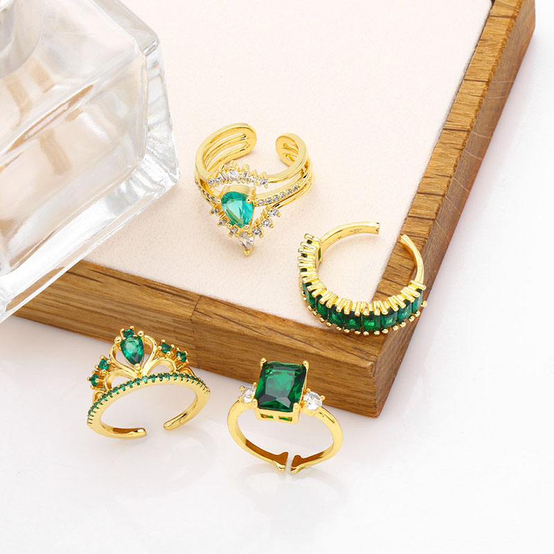 Peacock Green Geometric Zirconia Ring Female Light Luxury Senior Sense Of Green Diamond Crown Ring Distributor