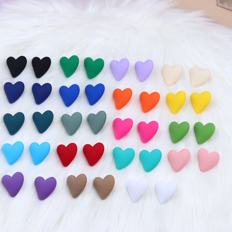 Wholesale Jewelry Simple Fashion Acrylic Personalized 18-color Love Spray Paint Earrings