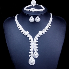 High-grade Exquisite Necklace Set Bare Diamond Pearl Necklace Four-piece Set Distributor