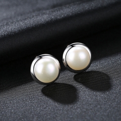 Wholesale Pearl Earrings Silver Pin S925 Silver Earrings Bun Set Half Round Beads Simple