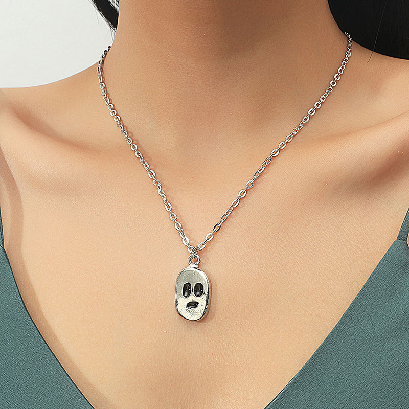 Halloween Retro Ghost Face Necklace Multi-layered Pearl Collarbone Chain Manufacturer