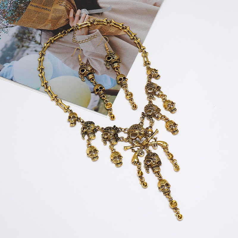 Wholesale Jewelry Halloween Necklace Vintage Ghost Head Tassel Exaggerated Collarbone Chain Sweater Chain