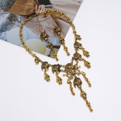 Wholesale Jewelry Halloween Necklace Vintage Ghost Head Tassel Exaggerated Collarbone Chain Sweater Chain