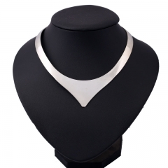 Wholesale Jewelry Fashion Punk Metal Exaggerated Glossy Short Necklace