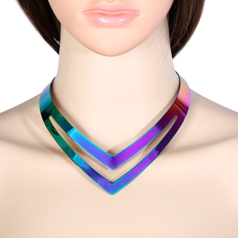 Wholesale Jewelry Exaggerated Shaped Metal Necklace Dazzling Color Glossy Necklace