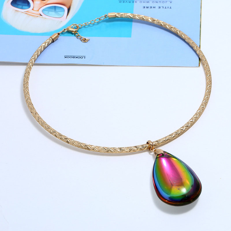 Wholesale Jewelry Geometric Water Drop Crystal Glass Fashion Collarbone Short Necklace