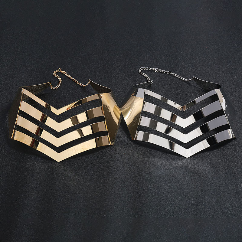 Wholesale Jewelry Metal Texture Multi-layer V-neck Collar Chain Exaggerated Metal Necklace