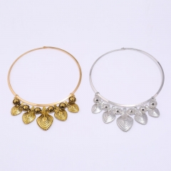Wholesale Jewelry Vintage Exaggerated Necklace Alloy Leaf Gold Diamond Short
