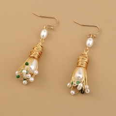 Wholesale Minimalist Earrings Handmade Pearl Flower Wire-wrapped Fine Earrings