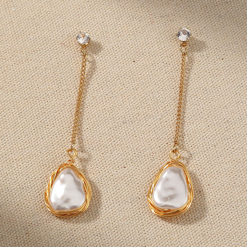 Wholesale 925 Silver Fashion Temperament Simple And Versatile Baroque Pearl Earrings