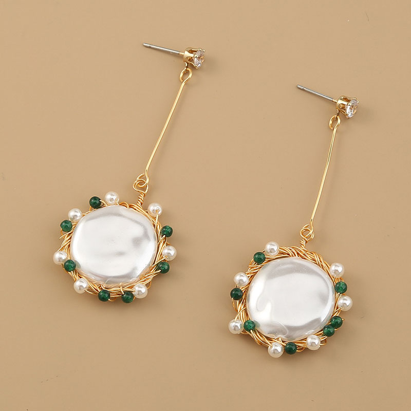 Wholesale Elegant Vintage Baroque Long Simple Pure White Flat Round Pearl Earrings