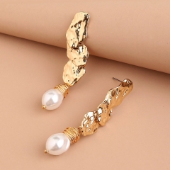 Wholesale Fashion Long Cover Earlobes Hand-wound Pearl Drop Earrings Metal Texture