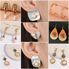 Wholesale Creative Vintage Baroque Pearl Exquisite Fashion Earrings