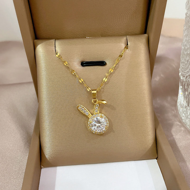 Titanium Steel Rabbit Lovely Exquisite Fashion Diamond Encrusted Necklace Personality Crown Zirconia Pendant Manufacturer