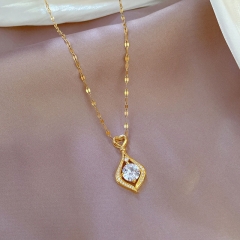 Titanium Steel Extravagant Love Drops Micro Gold Necklace Transit Clavicle Chain Manufacturer