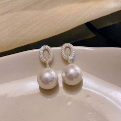 Wholesale Korean S925 Silver Pin Geometric Simplicity With Diamonds Shiny Pearl Earrings