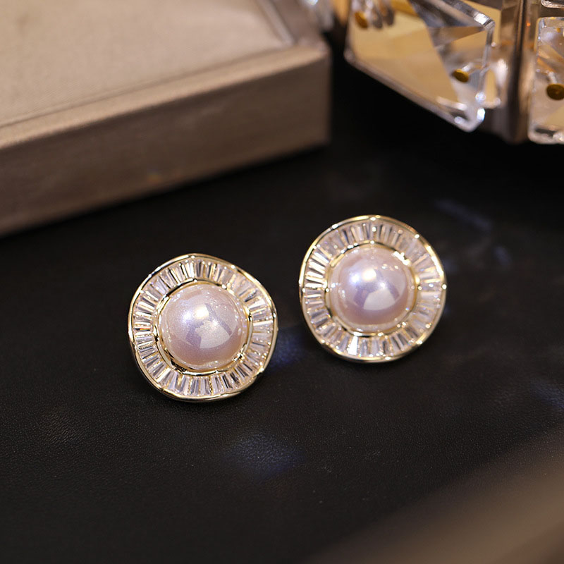 Fashion Micro-set Zircon Round Pearl Atmospheric Sterling Silver Temperament Earrings Supplier