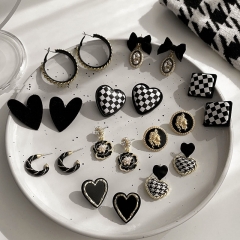 Wholesale 925 Silver Pin Black Department Earrings Korean Sweet Cool Trend Dark Earrings