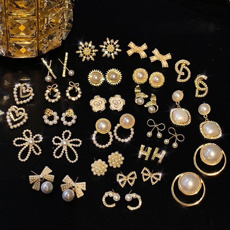 Wholesale Silver Needles Korean Vintage With Diamonds Pearl Bow Earrings Earrings Studs