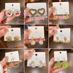 Wholesale Jewelry Real Gold Plating With Diamonds Zirconia Flower Love Earrings Sweet Earrings Studs Fashion