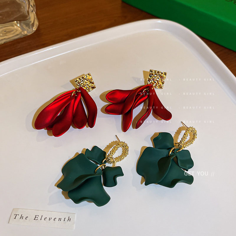 Wholesale Jewelry Silver Pin Ruffled Square Korean Twisted Oval Petal Vintage Tassel Earrings