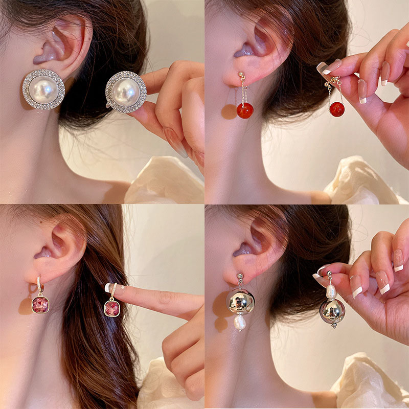 Wholesale Jewelry Silver Pin Letters With Diamonds Earrings Korean Pearl Studs Fashion Zirconia Butterfly