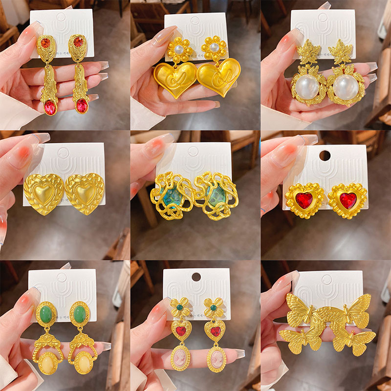 Wholesale Jewelry Silver Needles Chinese Antique Style Metal Geometric Earrings Korean Pearl Love Earrings Flower Butterfly