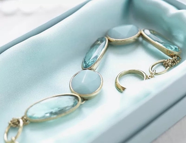 Non Tarnish Jewelry Product Showcase