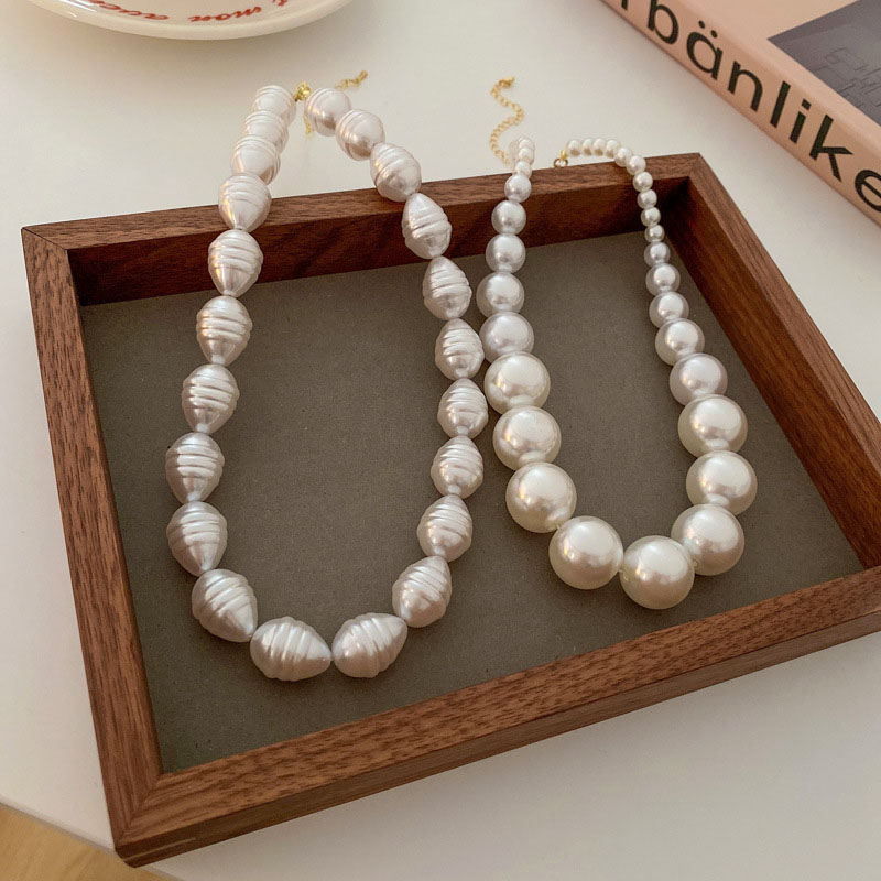 Wholesale Vintage Gradient Size Pearl Necklace Baroque Fashion Simple Clavicle Chain