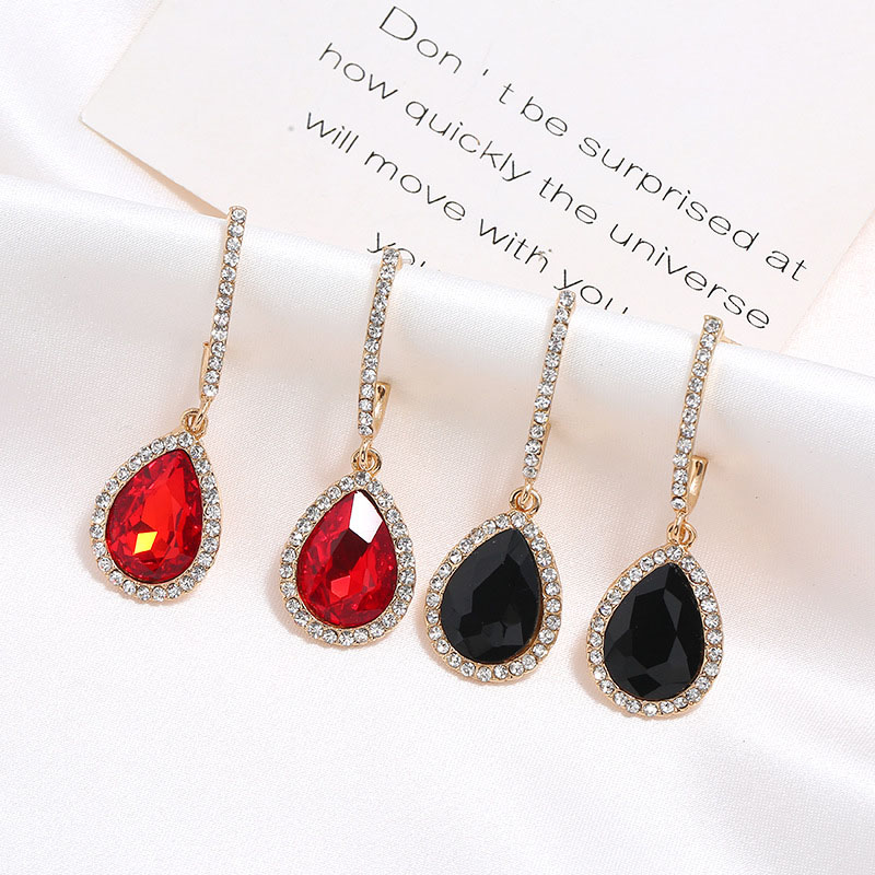 Simple Retro Luxury Exaggerated Atmosphere Bohemian Ethnic Earrings Distributor