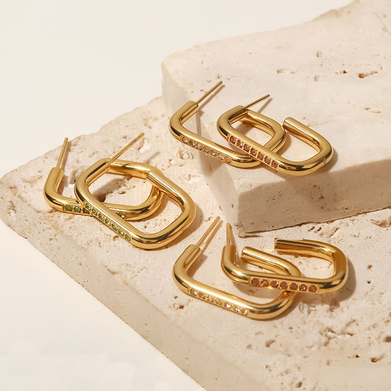 Wholesale 18k Gold-plated Stainless Steel Hoop-shaped White And Pink Light Green Zirconia Set U-shaped Titanium Steel Earrings
