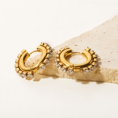 Wholesale Fashion Earrings In 18k Gold With Square White Zirconia