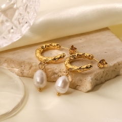 Wholesale French Style Titanium Steel Stainless Steel 18k Gold Plated Natural White Freshwater Pearl Earrings